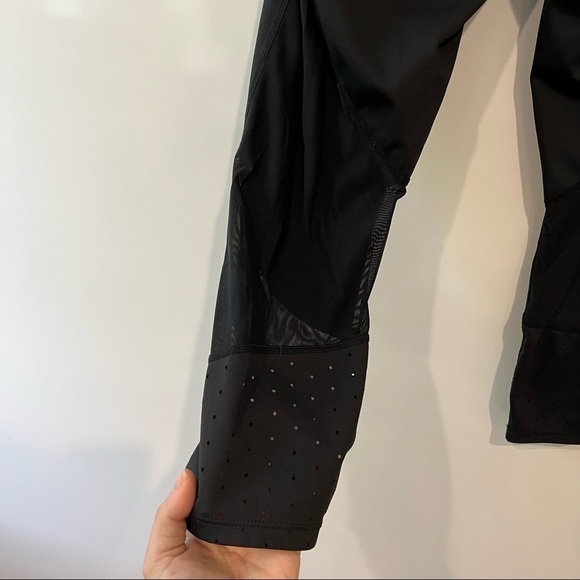 Athleta Laser Mesh Cropped Leggings - Picture 6 of 14